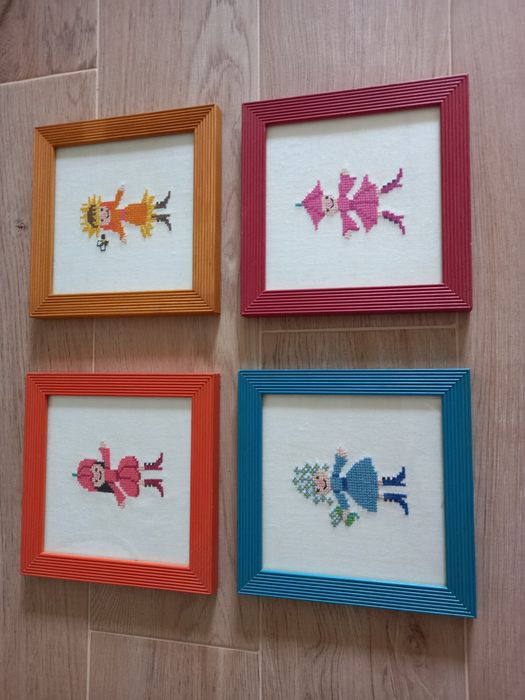 Quadros bordados  ponto de cruz