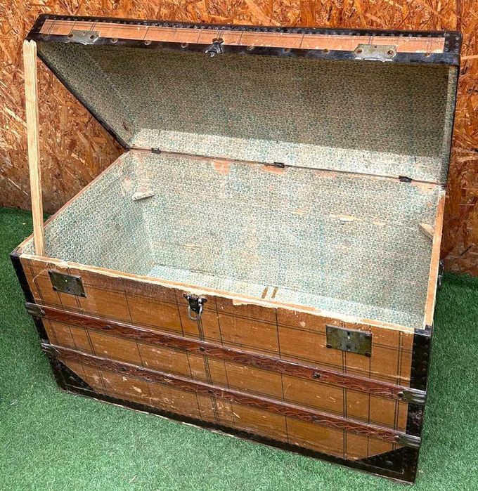 Arca bau, antiga centenaria dos armazens Grandela 105X58X67 cm