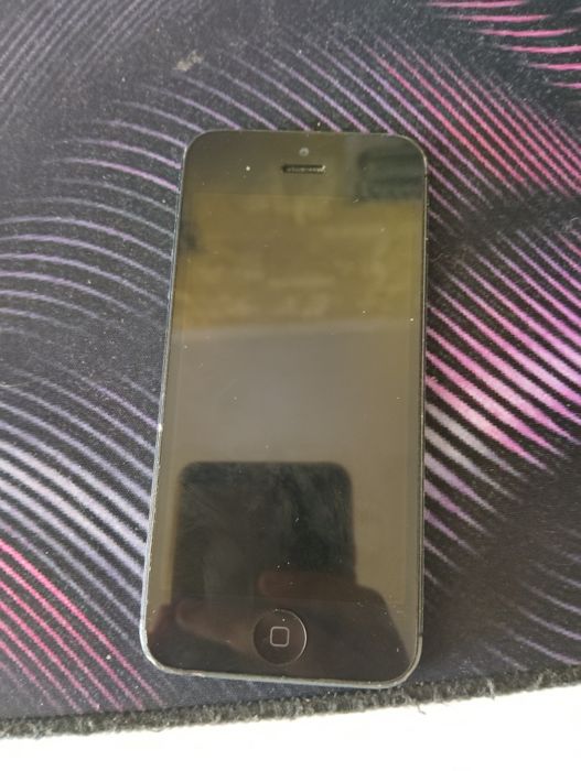 iPhone 5 16 Гб..