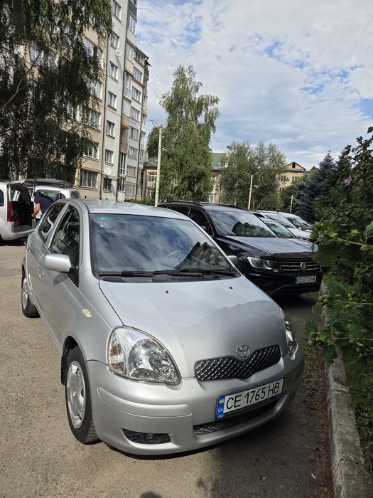 Toyota yaris 1,3 (Тойота яріс)