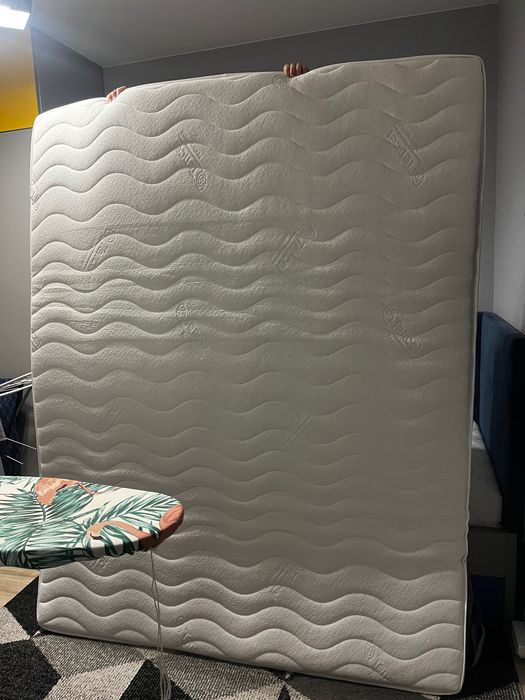 Sprzedam materac nawierzchniowy