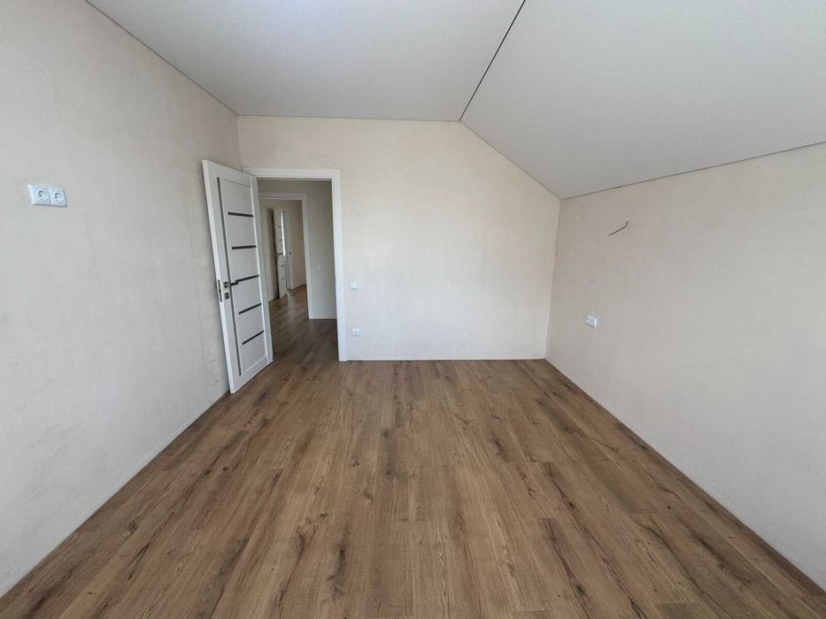 Продається дуплекс з частковим ремонтом, р-н Старого міста