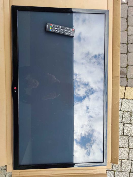 Telewizor plazmowy LG 42PN450B niesprawny