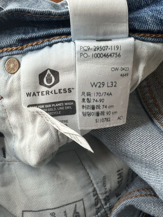 Calças Levi’s 502 muito confortáveis