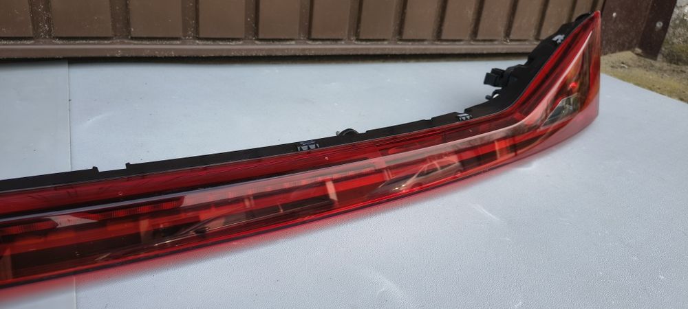 Blenda Klapy Lampa Cupra Formentor 5FF
