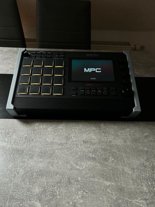 Akai MPC Live II