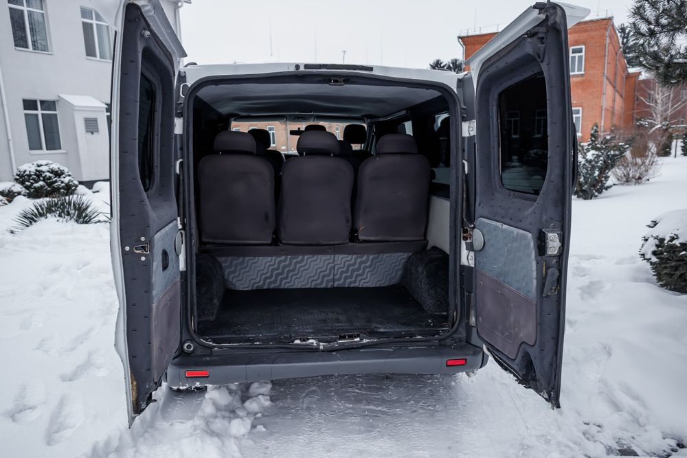 Продам Opel Vivaro Long 1.9 Пасажир
