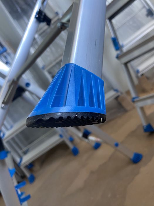 Escadotes profissionais em alumínio | Novos e certificados