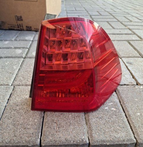 BMW 3 E91 KOMBI LIFT 08- LIFT PRAWA TYLNA LAMPA ORYGINAŁ