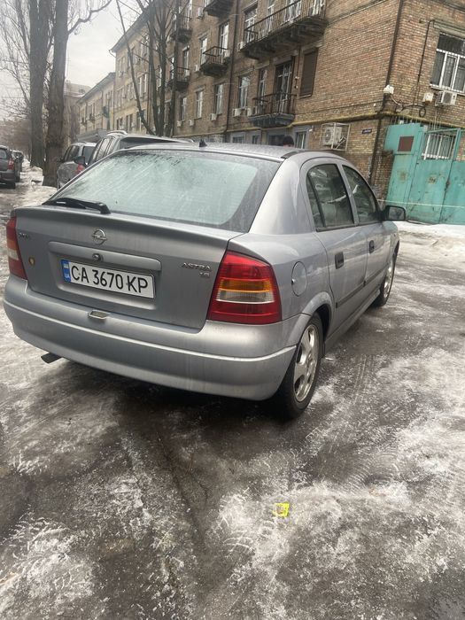 Продам астру в гарному стані