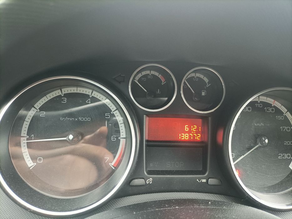 Peugeot 308 1,6VTi  uszkodzony