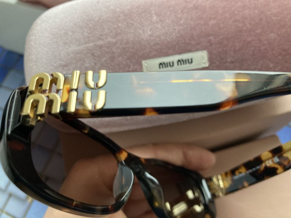 MIU MIU Okulary przeciwsłoneczne MU 08ZS VAU06B 53