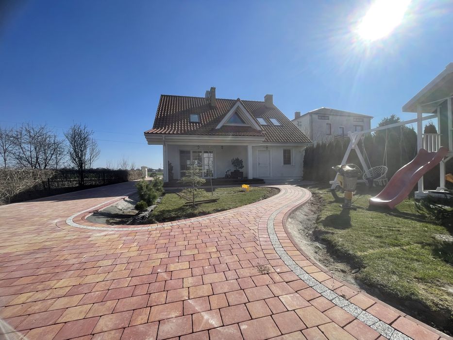 Kompleksowe Usługi Brukarskie Ukladanie kostki brukowej