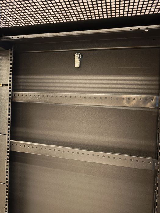 Szafa Rack IBM serwery