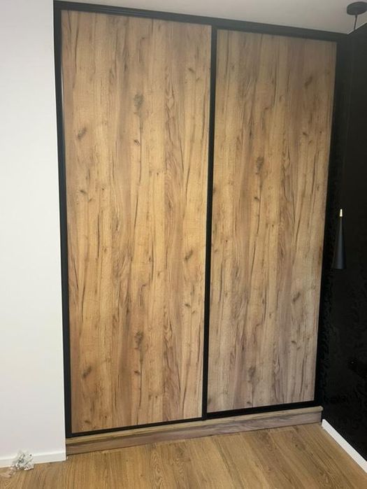 Szafy przesuwne garderoby na wymiar szybka realizacja