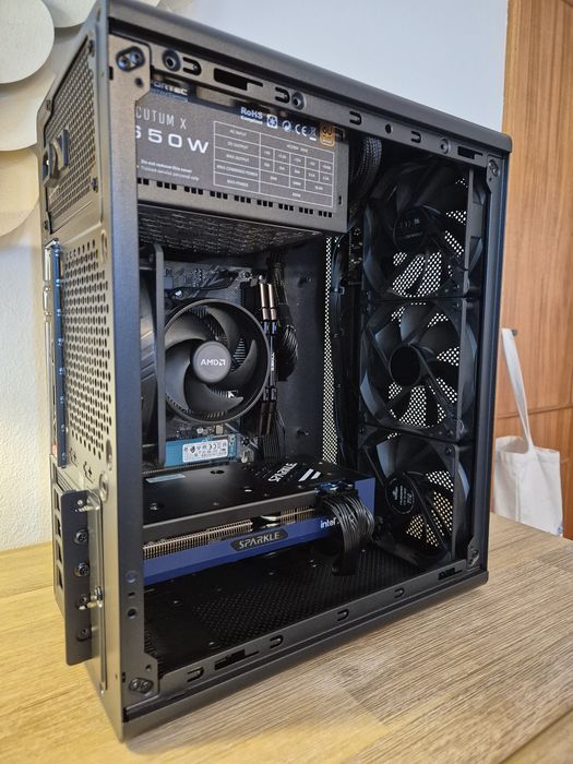 PC Gaming Stealth - Ryzen 5 5500 | Arc 750 | 16GM RAM | 1.2TB