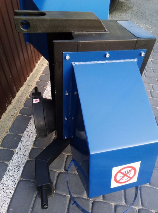 Rozdrabniacz R2-200 W102 do 11cm walcowy rembak rebak rębak do gałęzi