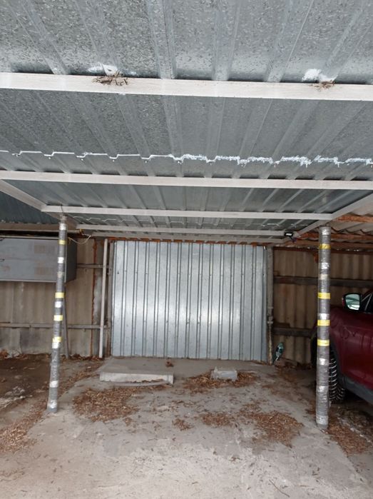 Стоянка для авто, автостоянка под охраной, парковка для автомобиля