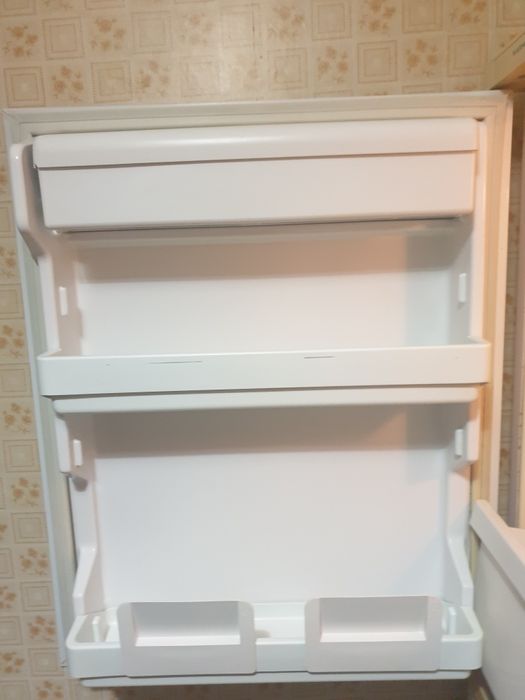 Недорогий працюючий б/в двокамерний холодильник Мінськ 128