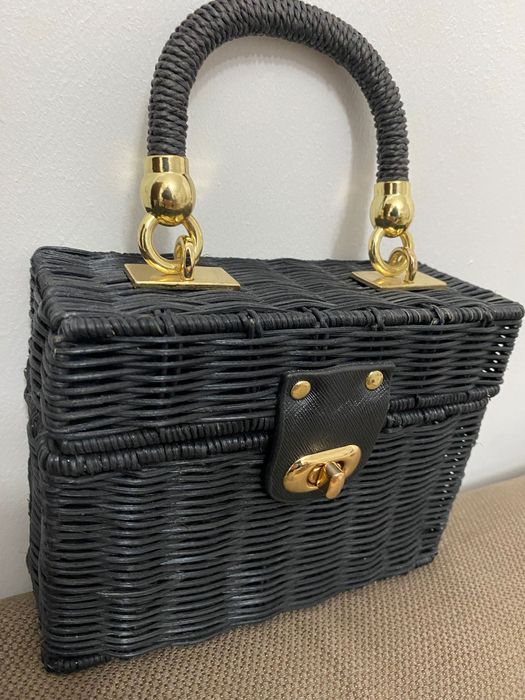 Torebka kuferek czarna