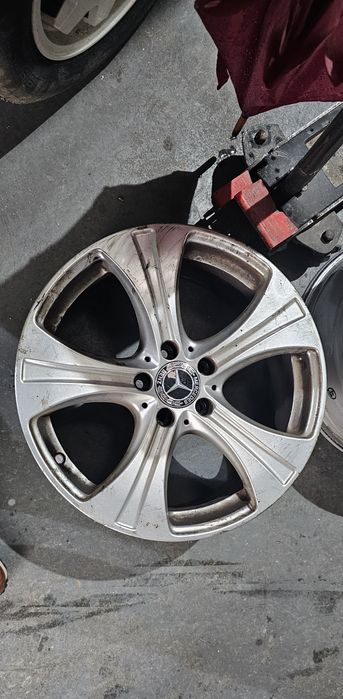Jantes/Pneus 18 Mercedes 8J ET 38