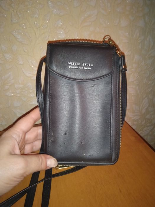 Продам маленькую сумочку барсетку.