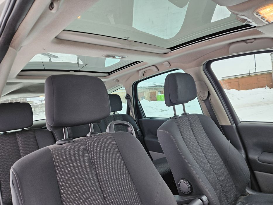 Renault Scenik 2006 рік  1.9 дизель  для військових