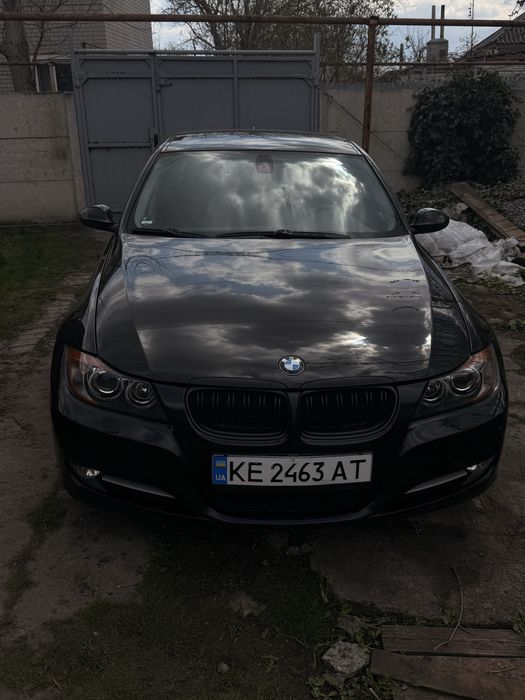 Продам BMW E90 2л дизель