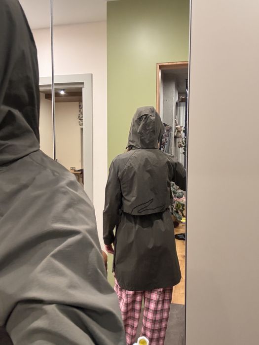 Плащ вітрівка lacoste 38 розмір