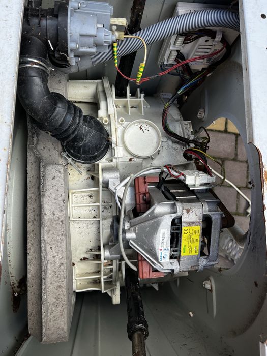 Пральна машина Hotpoint Ariston ARSL100 (1100грн)