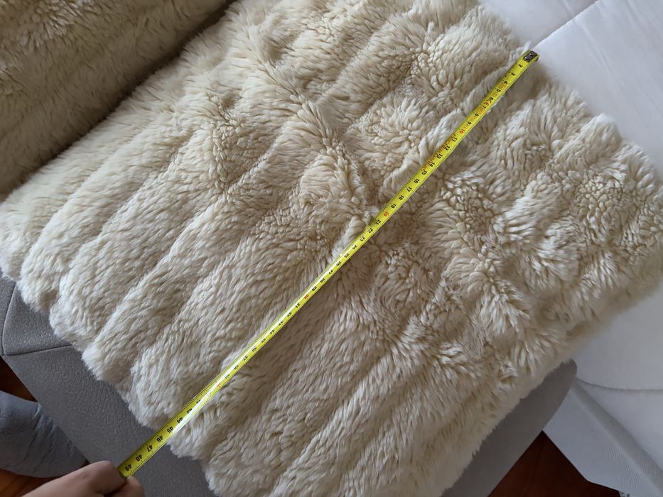 Almofadas pelo beges