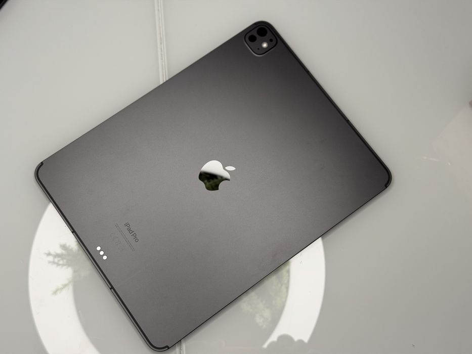 iPad Pro 13 M4 512GB WiFi + Cellular + Magic Keyboard