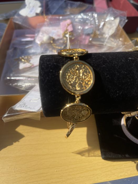 Pulseira das libras
