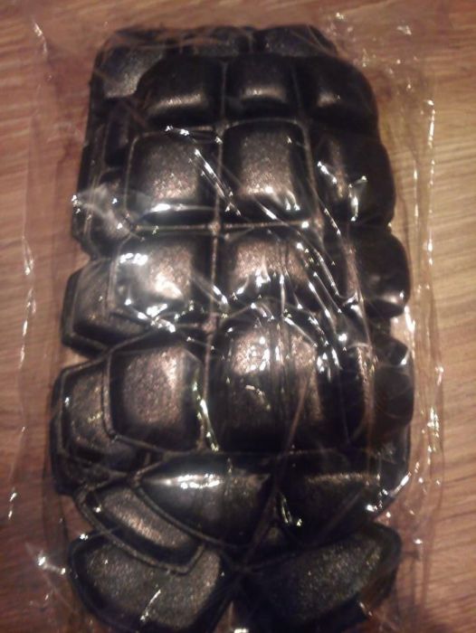 Ochraniacze do munduru lub do ubrania