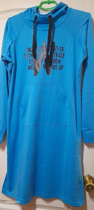 Платье спортивное новое  46раз.