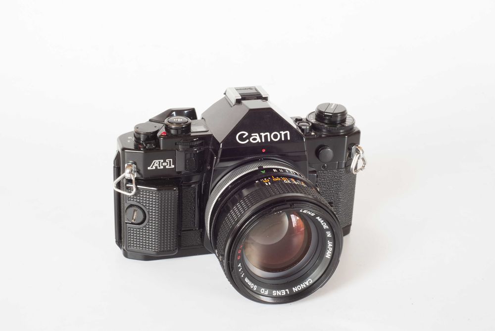 Canon A-1 + Canon 50 mm 1.4 FD