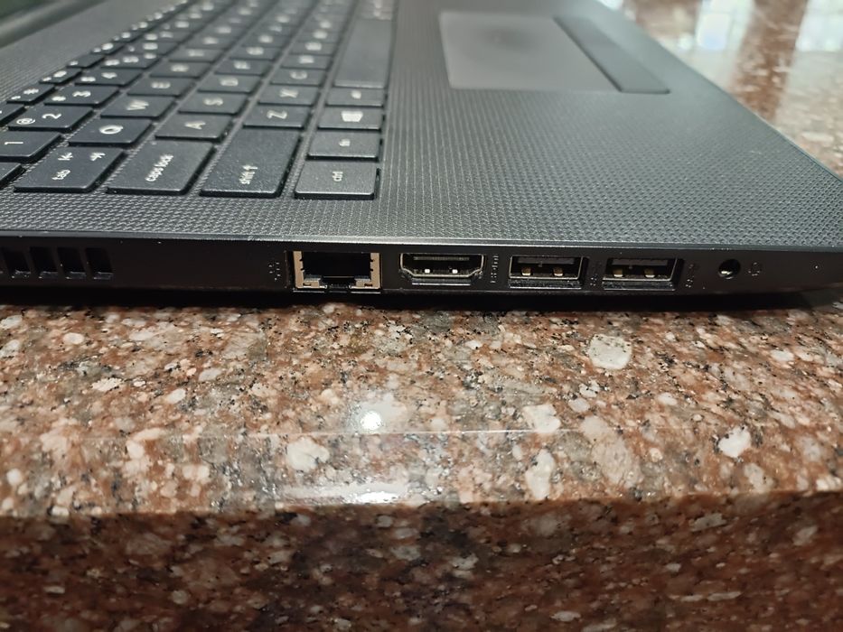 HP Notebook 15-ra070nw
HP Notebook - 15-ra070nw
HP Notebook - 15-ra