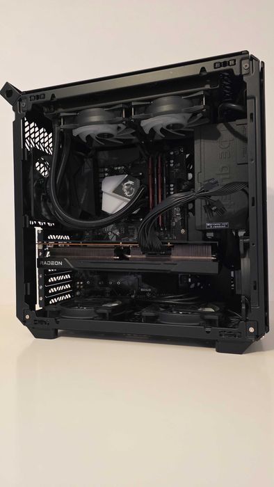Wydajny PC do gier 1440p/1080p | Ryzen 5 5600X | RX 6700 XT 12GB | 32GB RAM | AIO | BeQuiet