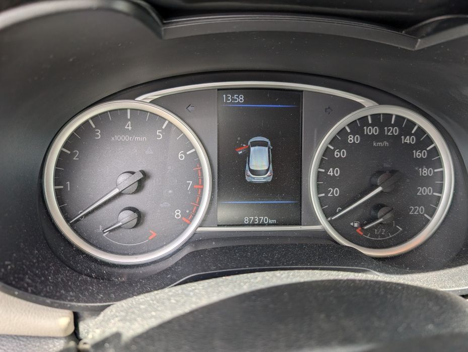 Nissan Micra Tekna 1.0