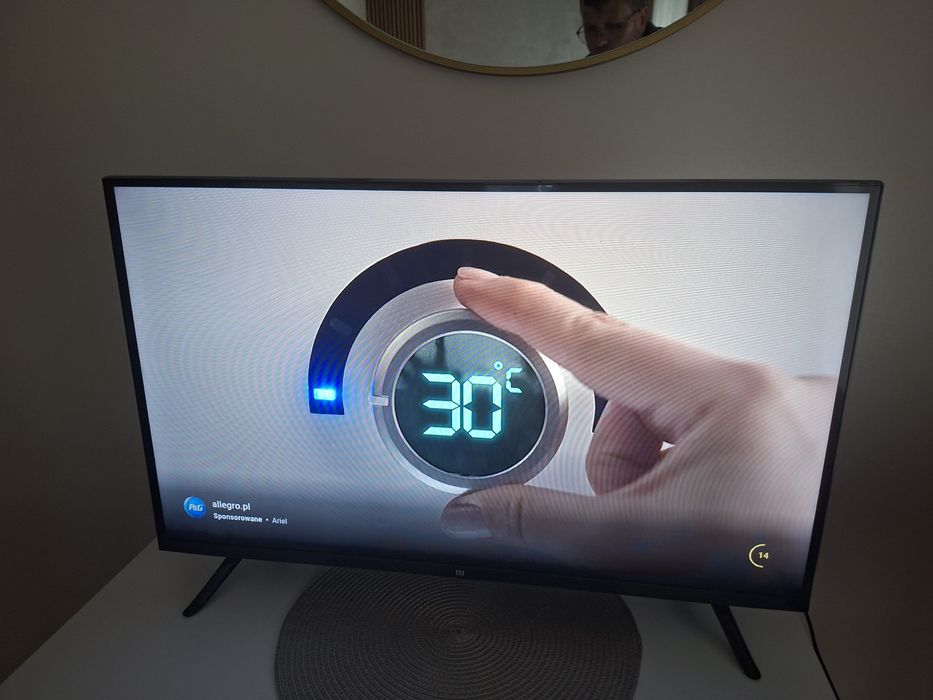 Telewizor Android Wifi Yotube Netflix DVBT2 Hevc bezramkowy polecenia glosowe