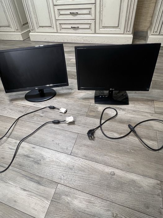 Пара моніторів LG 22” Full HD IPS + LED (2011 + 2017) робочі з кабелем