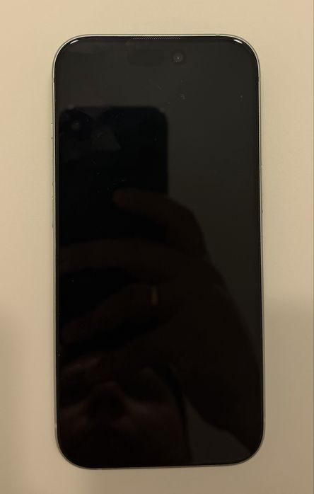 Продам iphone 15 128 gb green