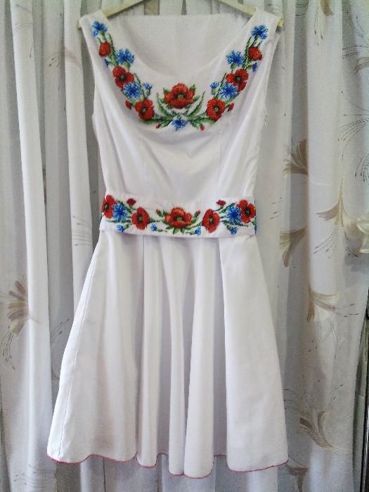 Вишивка бісером, Сукня