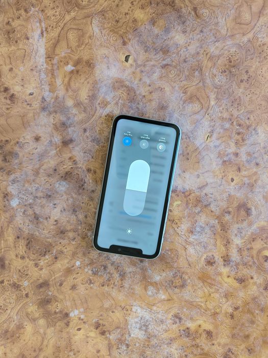 Apple iPhone 11 64 ГБ neverlock