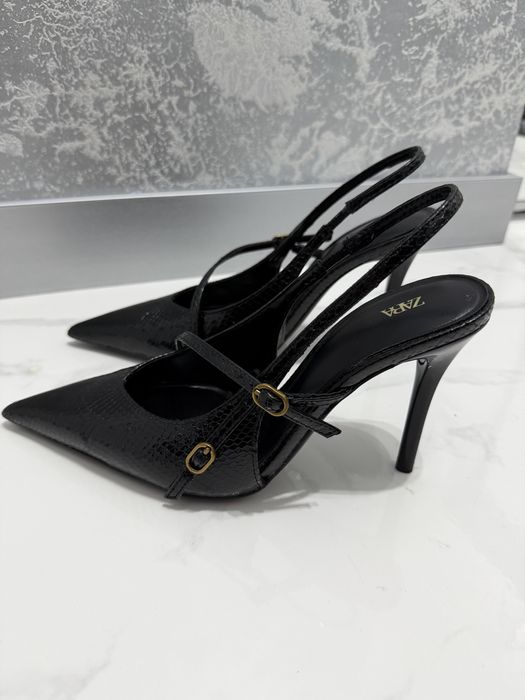 туфлі-слінгбеки Zara