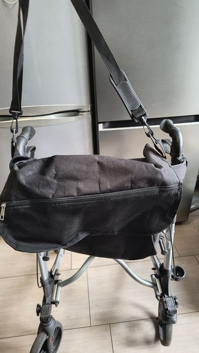 Chodzik YOLA firmy Timago,aluminiowy składany.