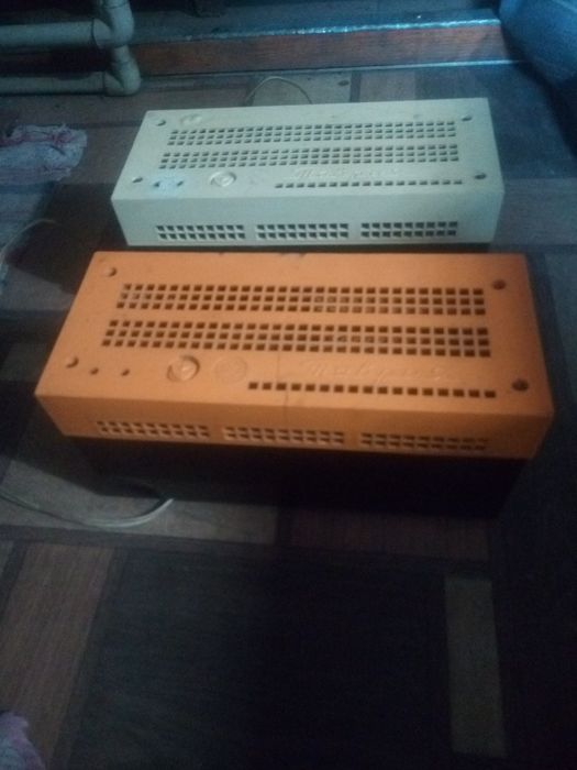 Стабилизатор напряжения Таврия СССР.