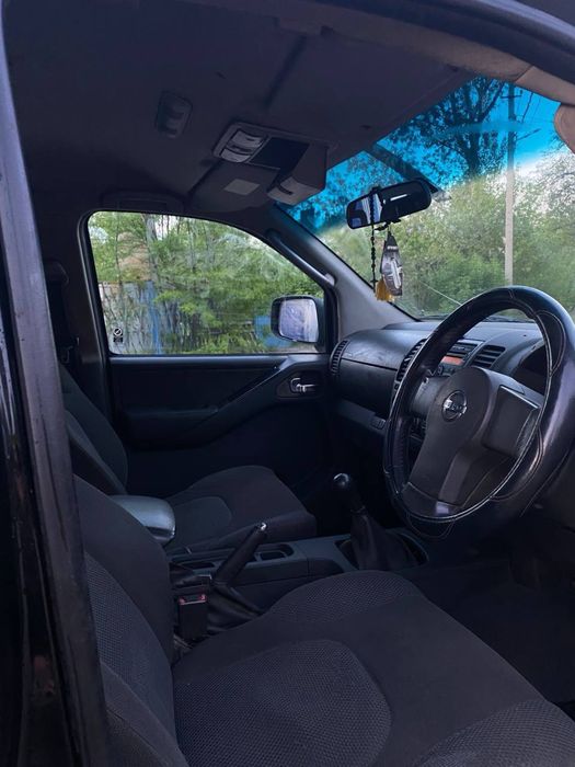 Nissan navara D40