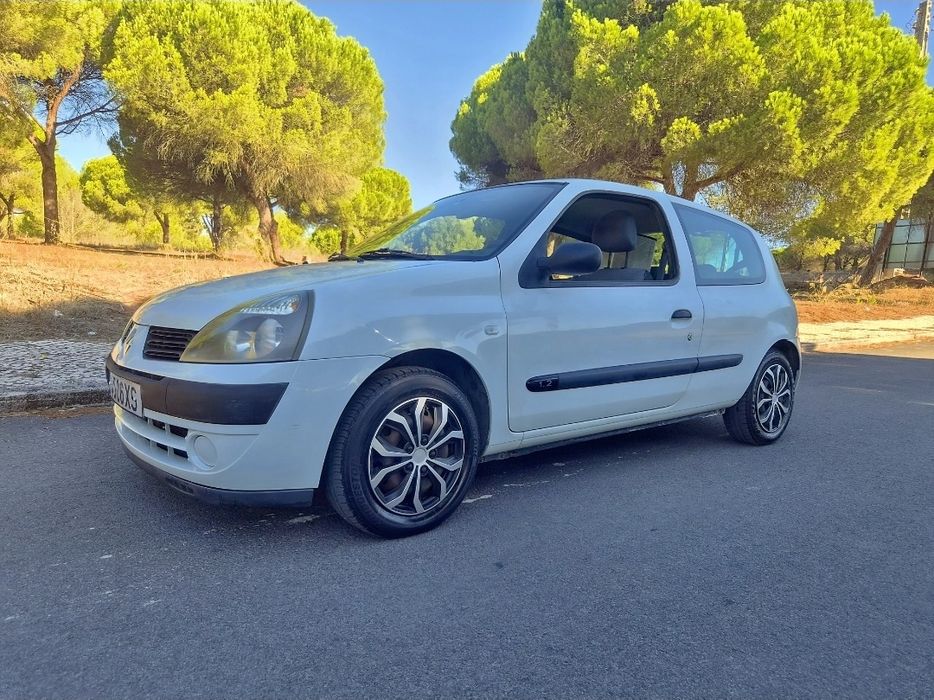 Renault clio 1.2 gasolina 2004
