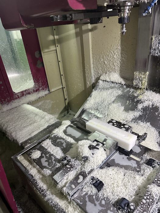 Serviços de maquinação CNC